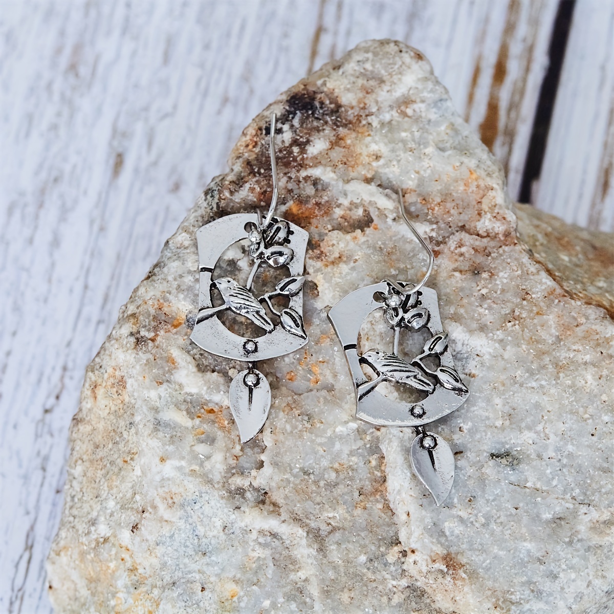 Gothic Retro Hollow Leaf Bird Pendant Earrings